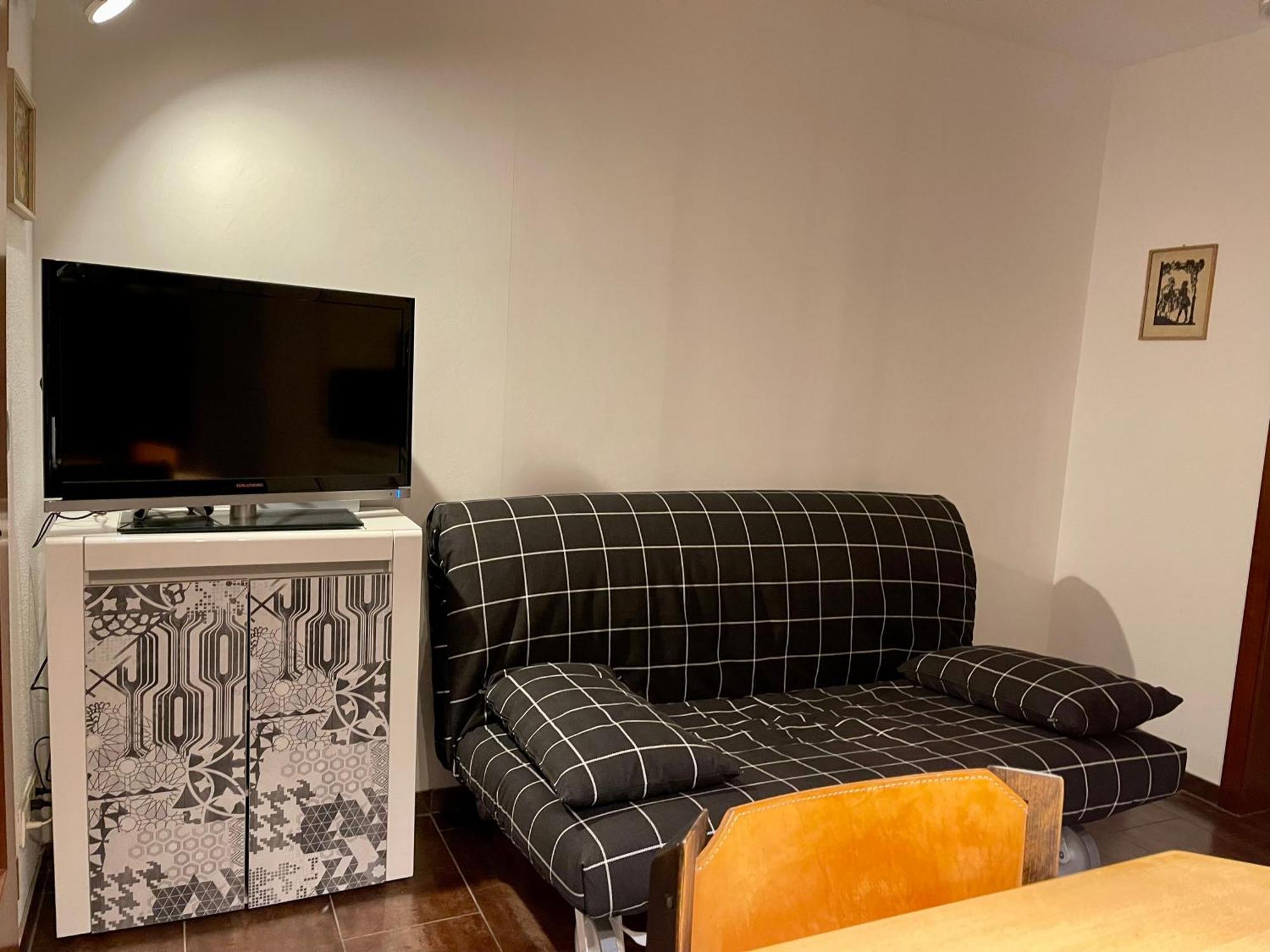 Wunderschoenes 2 Zimmer Apartment Zentrum Goldstadt Pforzheim Bagian luar foto