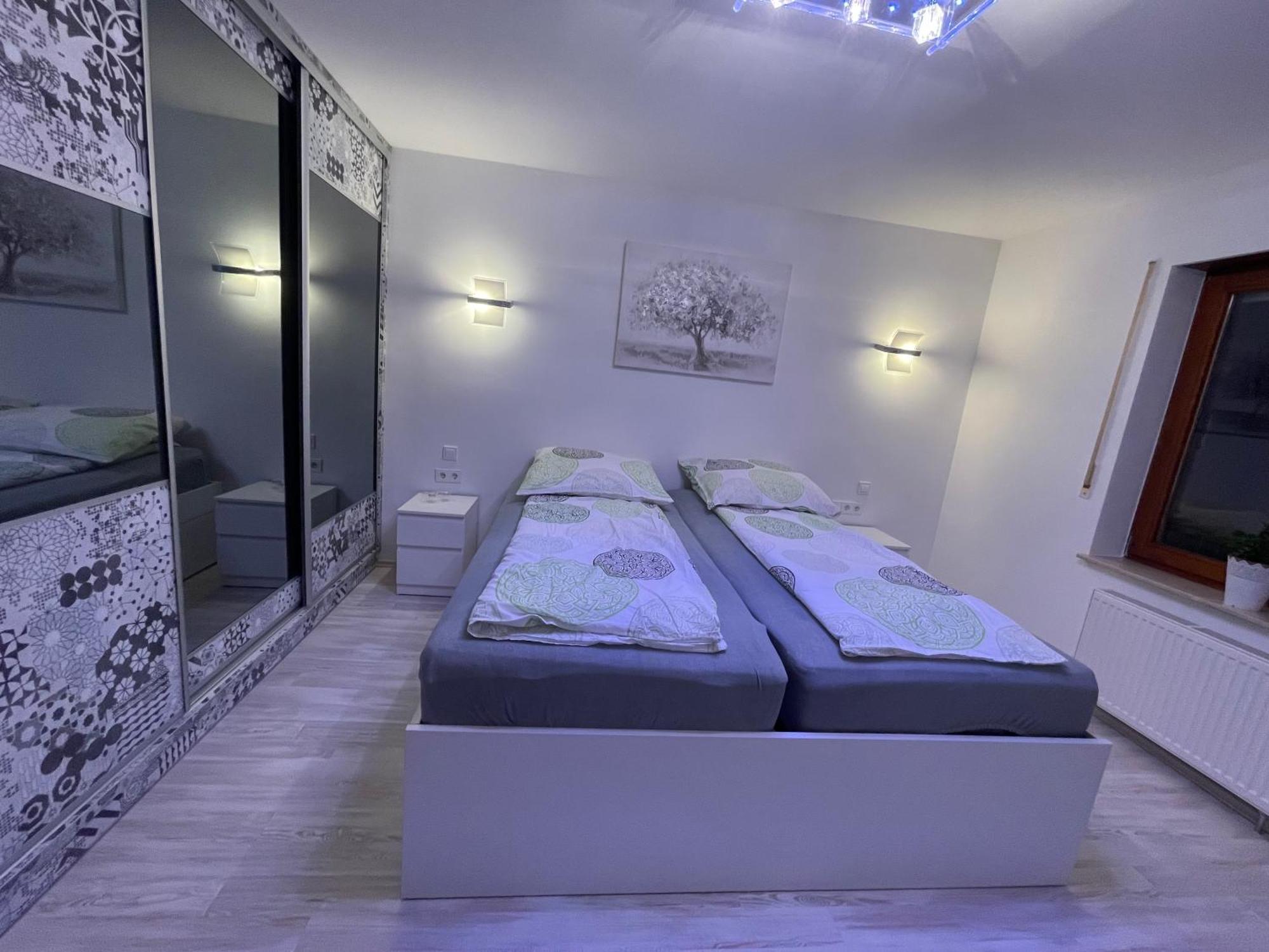 Wunderschoenes 2 Zimmer Apartment Zentrum Goldstadt Pforzheim Bagian luar foto